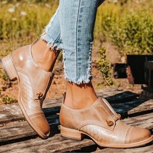 Freebird Beige Mabel   Women's shoes worn 1x